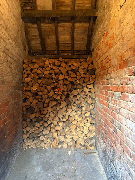 10" Part Seasoned Mixed Hardwood - Builder's Tonne (BULK BUY SAVE £128)